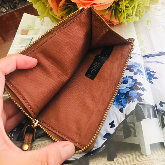 Fossil Small ID Zip Wallet - Picture 5 of 10